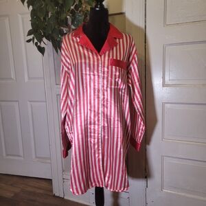 Vtg Pink + White Satin Night Shirt/t318